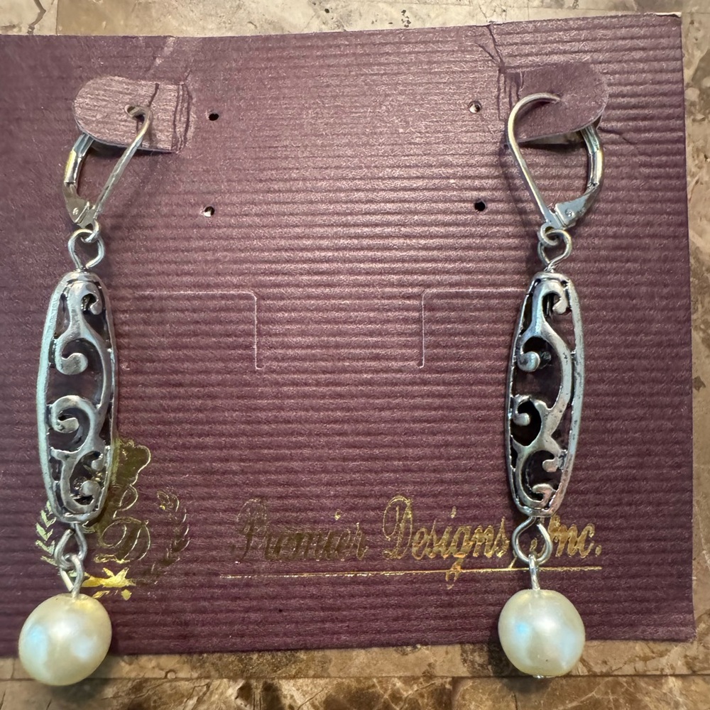 Premier Designs Silver and White Filigree Pearl Earrings